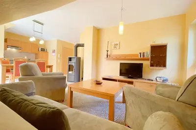 Image de Gemütlich & Liebevoll Eingerichtete, 57qm Große, Ferienwohnung für 4 Personen. - Haus Isabel