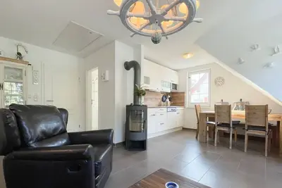 Image de \"Vacation at the Baltic Sea: Cozy vacation apartment with garden and fireplace! \" - On