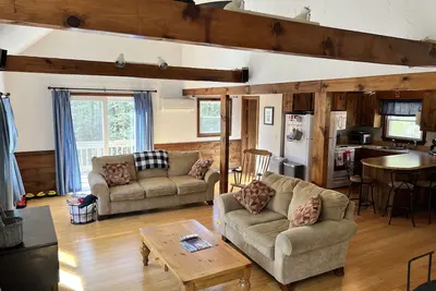 Image de Snow Globe Chalet- minutes to Storyland, hiking, skiing, and Conway attractions!