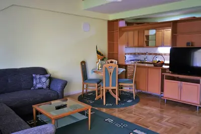 Image de Lovely 3-Bed Apartment in Skopje