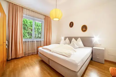 Image de Appartement 'Villa Sabine - Anny' avec vue sur les montagnes, jardin partagé et Wi-Fi
