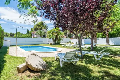 Image de Maison de campagne \"Vila Tres Cales\" avec vue sur les montagnes, piscine privée et Wi-Fi