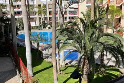Comfy en Rustig Gelegen op 800 m van het Strand met Zicht op Tuin en Zwembaden
