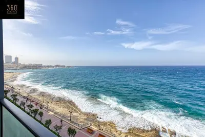Image de Tower Road Sliema, 4br Apt with sensational views