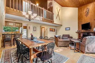 Image de Discover the ultimate White Mountain getaway. Skiing, hiking attractions