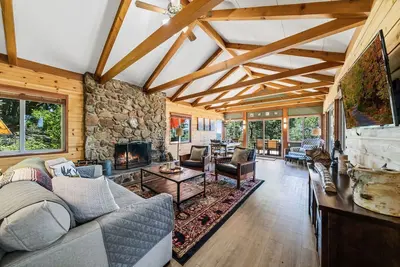Image de Dog Friendly Cabin w/ hot tub & stunning mountain views