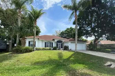 Image de Albatross villa newly furnished/heated pool