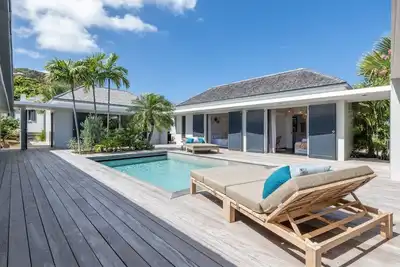 Image de Crush (1/4 Rooms) Luxury villa