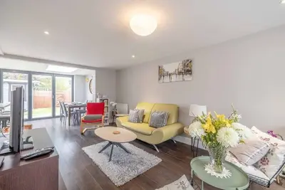 Image de Central Windsor, 5 mins to Legoland, Driveway