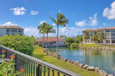 Image de Beautiful 2 Bedroom 2 Bath Condo Coral Harbour Islamorada -  Marina, Pool, Gated