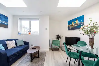 Image de Cosy 1 bed flat Zone 2 Metro station close to central London with free Parking.
