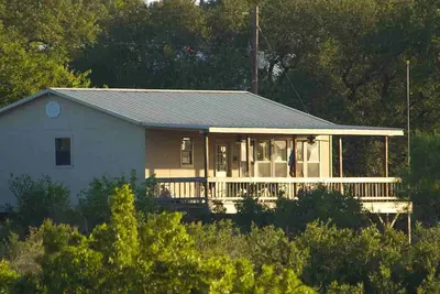 Image de Castell Cabin on the Llano River
