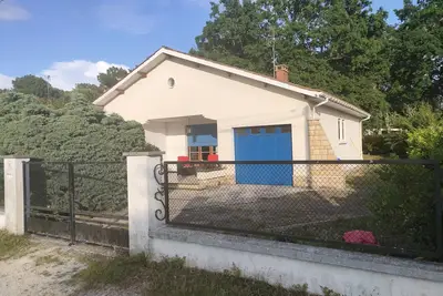 Image de Villa spacieuse, de plain pied, avec grand jardin arboré à 2 minutes de la plage