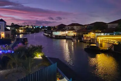 Image de Private condo, water views, great breezes, well appointed for divers