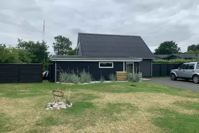 Image de Summer house with a hot tub near the sea