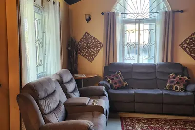 Image de Menas Retreat: Close to beaches, night life, and relaxation