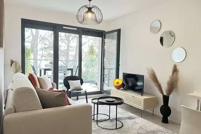 Image de **Sainte-Maxime: Appart Neuf 2 Pièces, Terrasse, Clim, 4 Couchages**