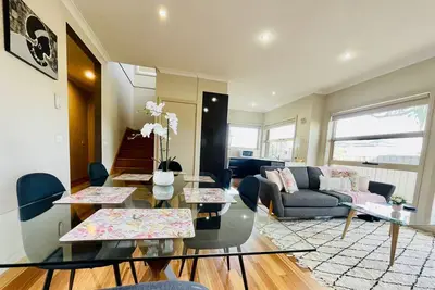 Image de Tranquil Retreat Near to Airport