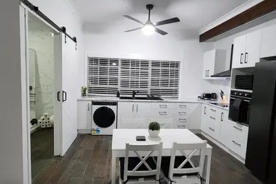 Image de Hervey Bay Granny Flat\/studio With off Street Parking