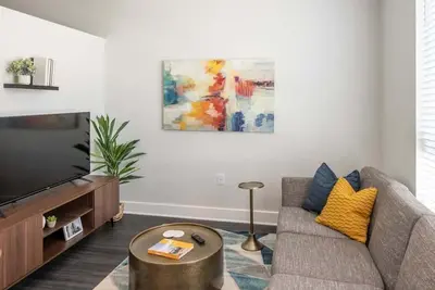 Cozysuites l Prime 1br in Downtown Cincinnati