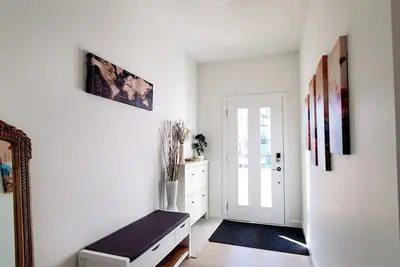 Image de Brand New Seaside Home in Royal Bay