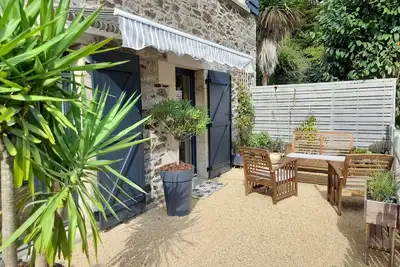 Image de Cottage Cosy. \n10mn des plages\nborne charge elect\n3étoiles.