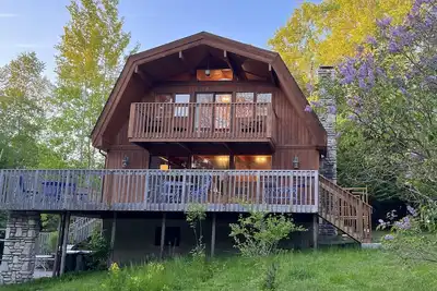 Image de Ephraim Chalet - Cozy, Large Yard, Family Friendly