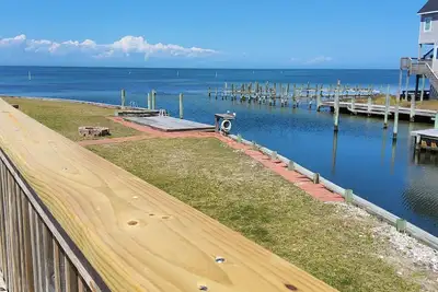 Image de Canal Front House - Hatteras- New Listing- Pet Friendly\nWith Amazing Views!
