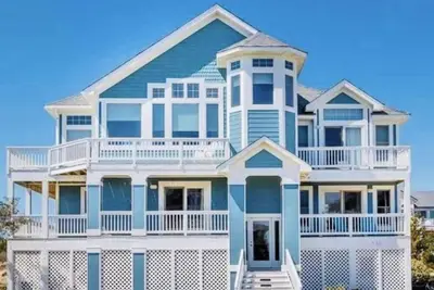 Image de Watch the waves and enjoy ultimate luxury in Corolla