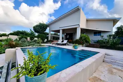 Image de Villa with Private Pool and Jacuzzi / Sea View