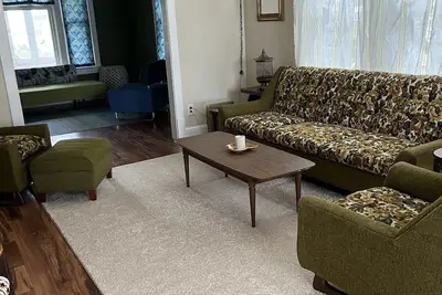 Image de Historic City Park home within walking distance to all downtown has to offer!