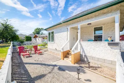 Image de Near Okanagan Lake & Oha- Central Ac- 8 mins Walk to the Beach & Pet Friendly