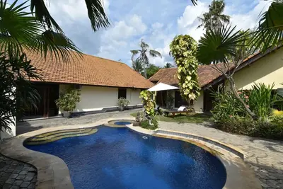 Image de Beachfront villa with private pool, garden and terrace