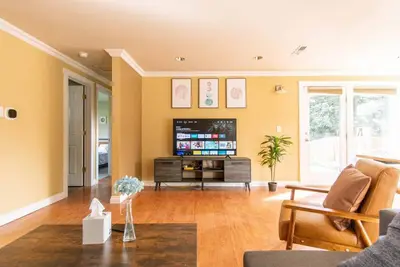 Image de 4429 Entire New · Gorgeous 6b3b house near airport & Seattle