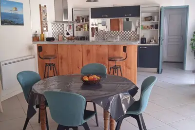 Image de Maison tranquille a 3, 5km du centre ville de la Rochelle.