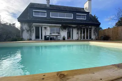 Image de Grande maison avec piscine centre ville