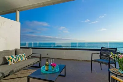 Image de Luxury Beachfront Villa - Penthouse B