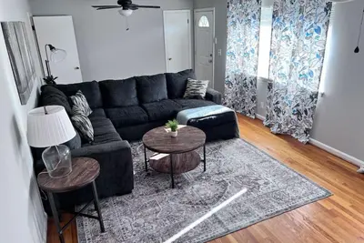 Image de * Private Retreat for the whole crew! *