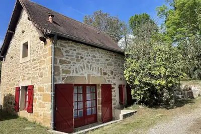 Image de Maison indépendante avec piscine privée non partagée.
