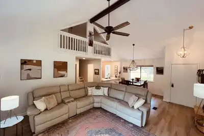 Image de Lake Keowee Home near Clemson, golf, hiking, boating
