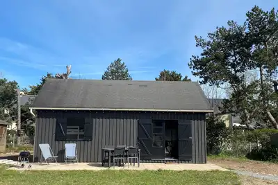 Image de Chalet avec jardin tranquille à 400m de la plage et des commerces de Jullouville