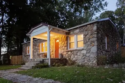 Image de a whimsical stay in the mountains