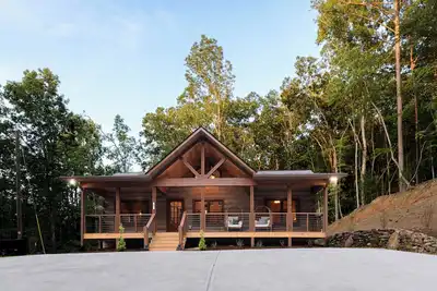 Image de Wand. rlust Hilltop Retreat! Serenity, Relaxation & Unique Modern Rustic Cabin