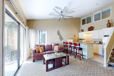 Mountain-view condo near Heavenly with pool, hot tub, & fireplace, sleeps 4