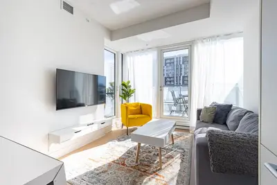 Image de Beautiful two bedroom condo with a jaccuzi