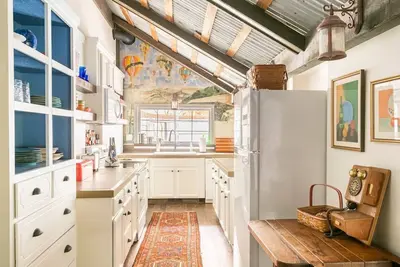 Image de Home with Historic Charm and Great Location