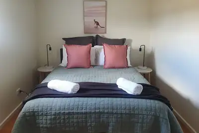 Image de 3 Bedroom Off-Grid Kyneton