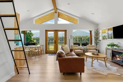 Image de Riverfront Retreat in Thompson Falls