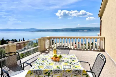 Image de Appartement de vacances avec balcon et vue sur la mer