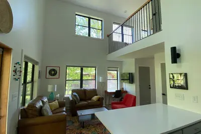 Image de The Bright House is a newly constructed house in the Sewanee Village District.